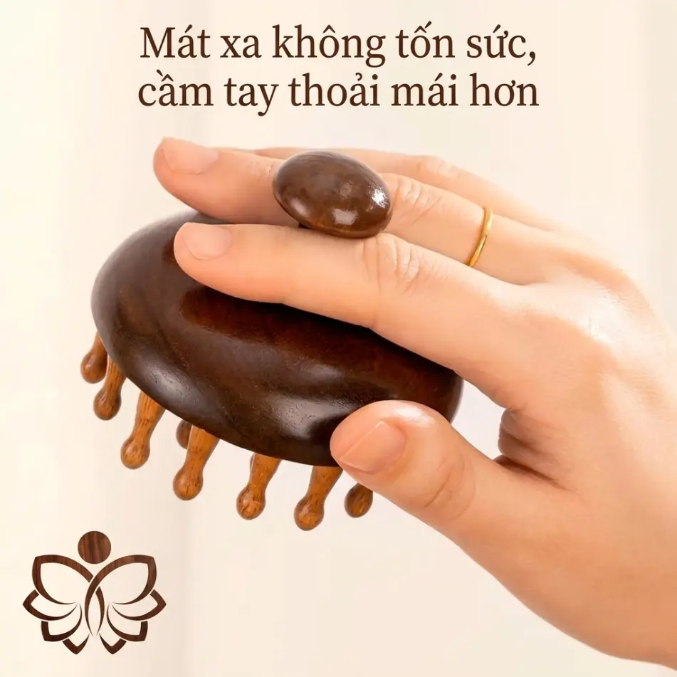 4 Lược tròn bằng gỗ đàn hương vàng có 28 gai